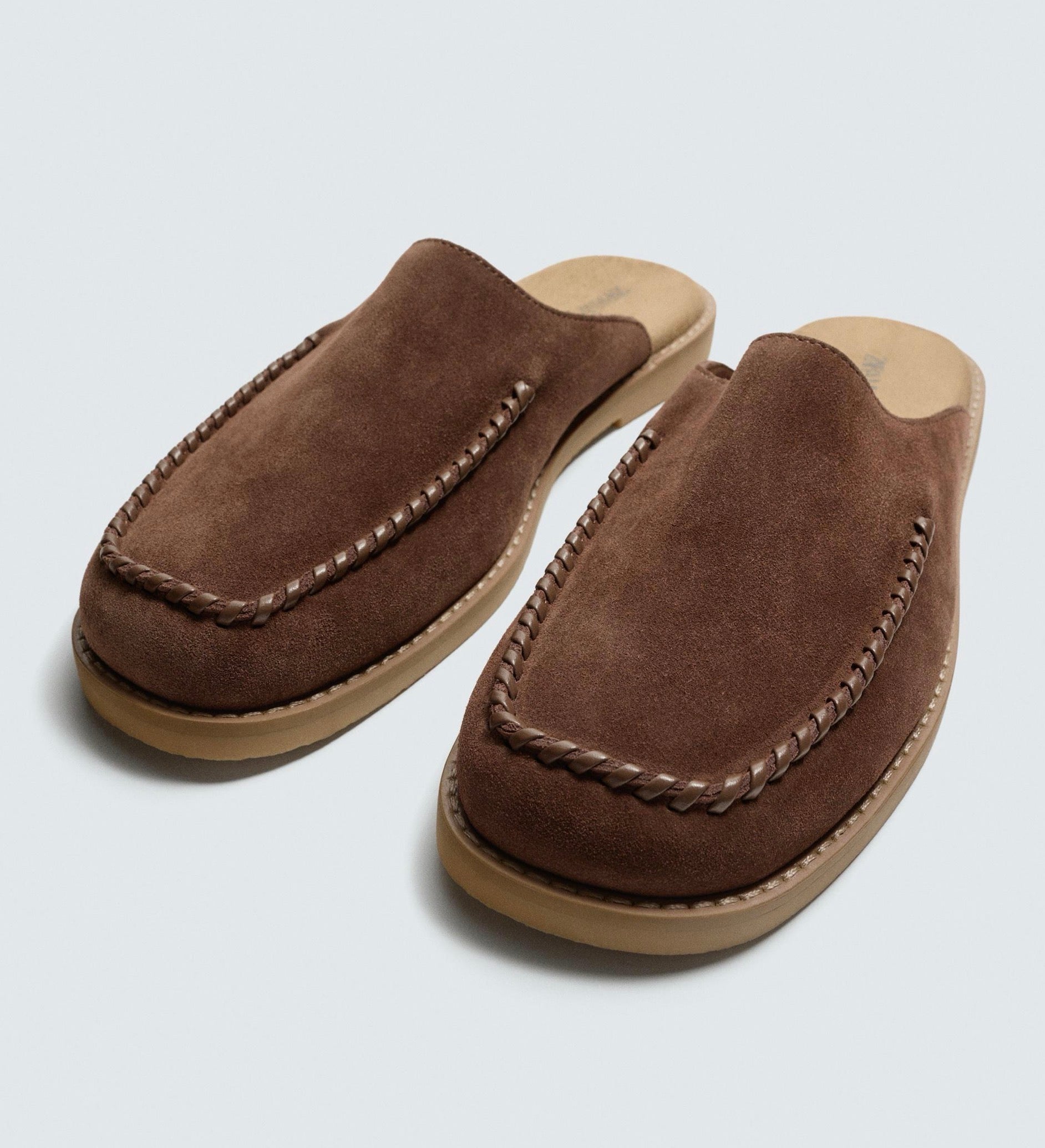 Leather clogs