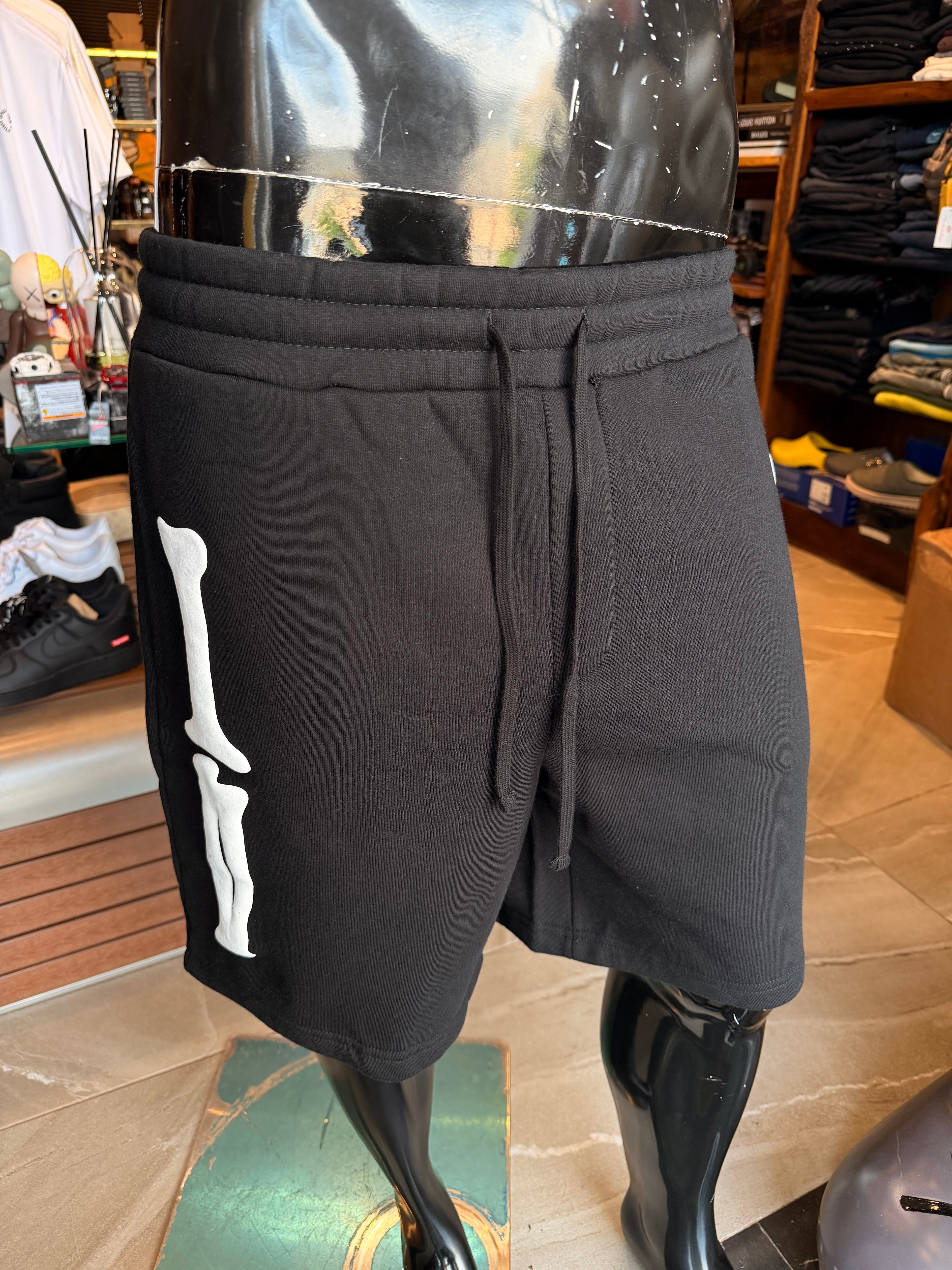 Tyson Bones Relaxed Shorts - Black