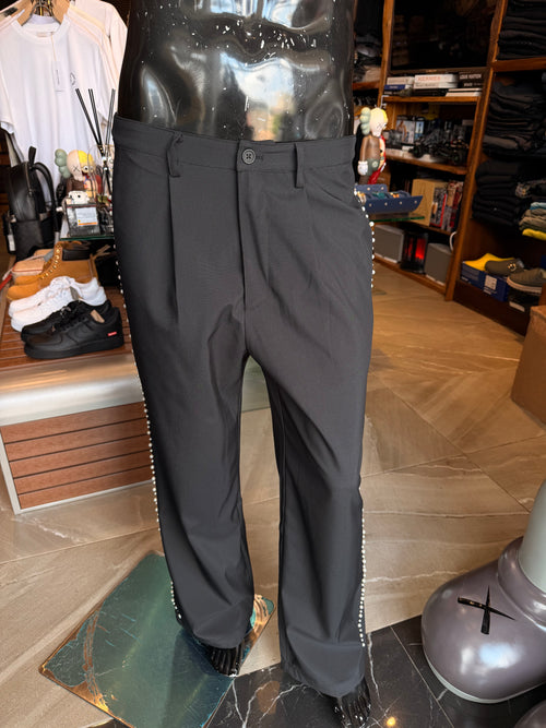 Baggy Pleated Pearl Pant - Black