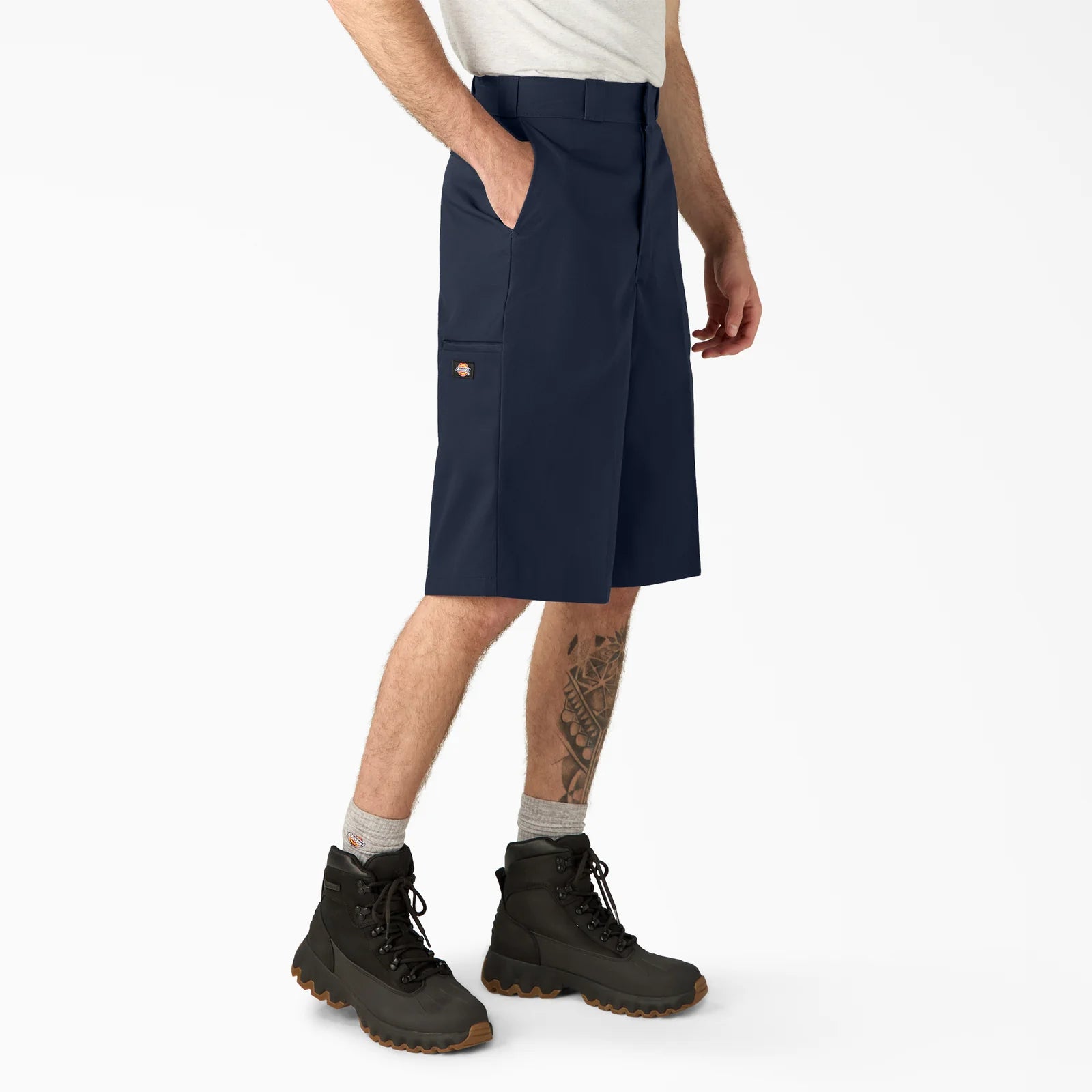 Loose Fit Multi-Use Pocket Work Shorts, 15"
