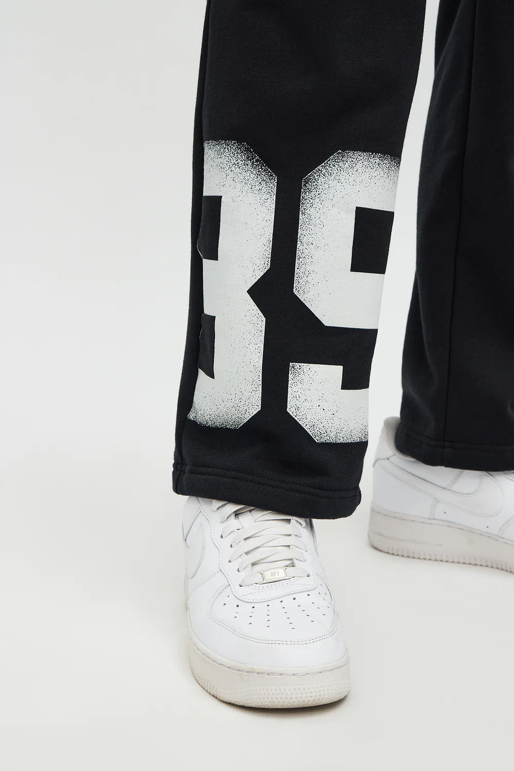 Back In 89 Baggy Sweatpants - Black